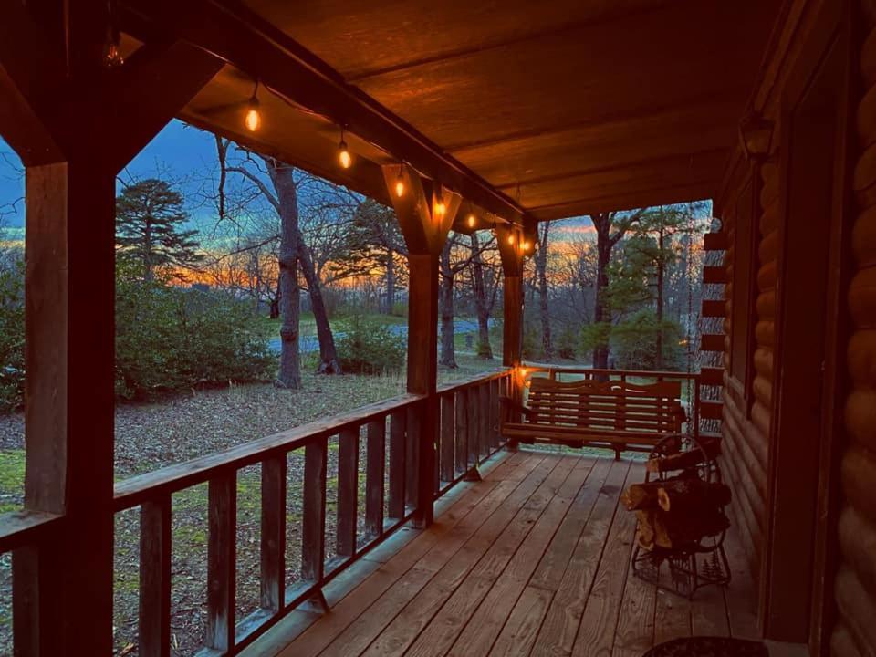 Cozy At Bear Mountain Log Chalet *