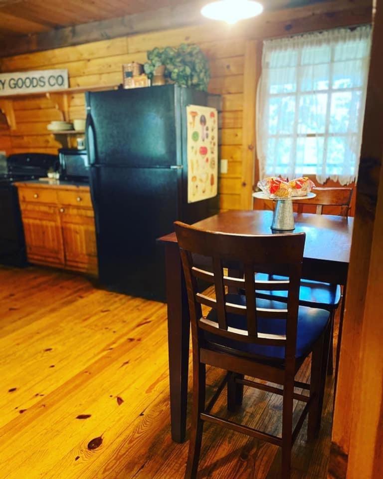 Chalet Cozy At Bear Mountain Log Eureka Springs